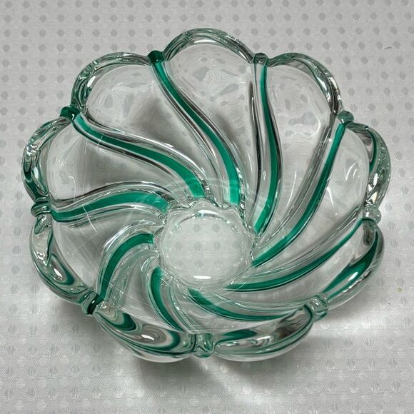 Mikasa Clear Green Peppermint Swirl Candy Nut Dish Bowl - Picture 3 of 5